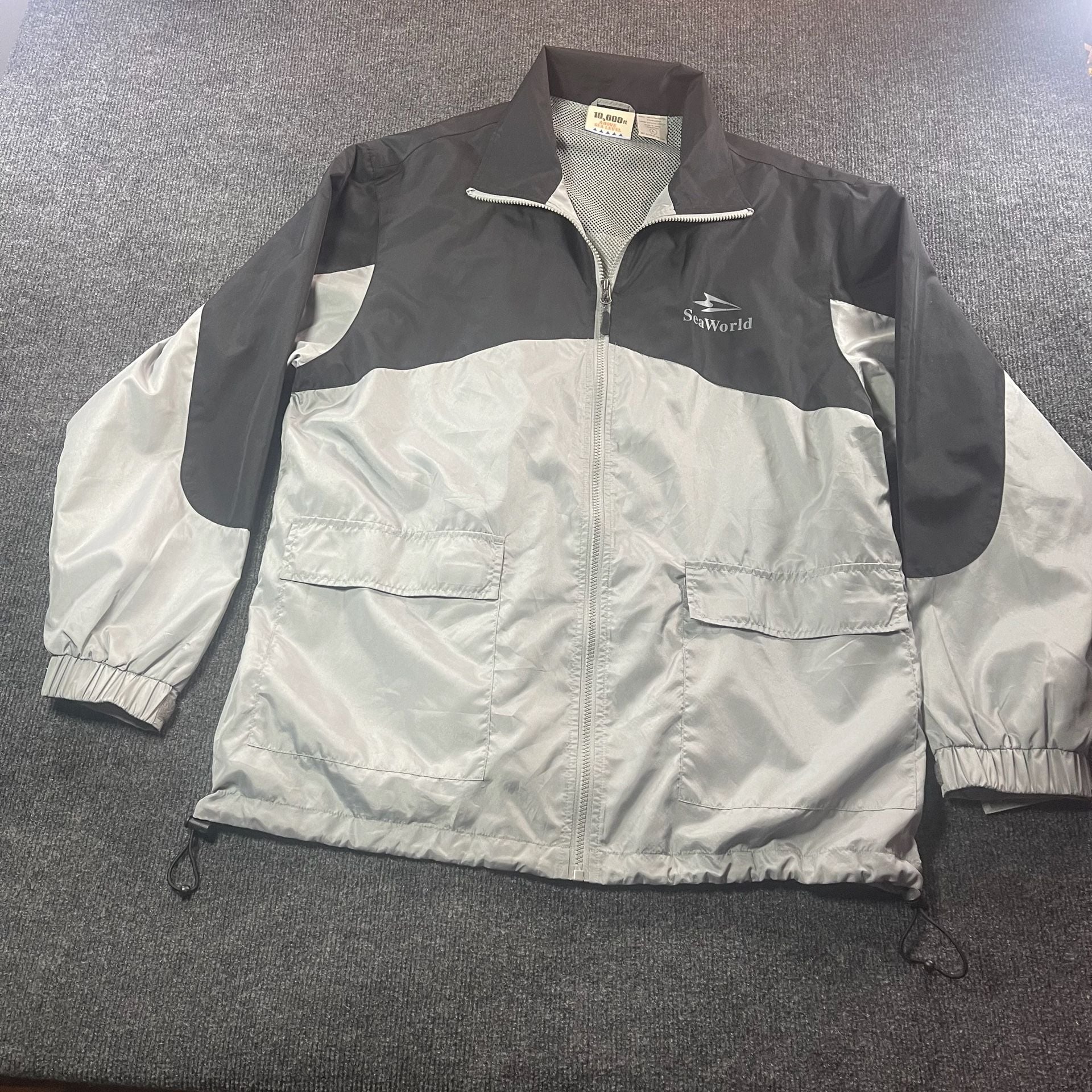 10,000 ft Above Sea Level SeaWorld Windbreaker Size L 3