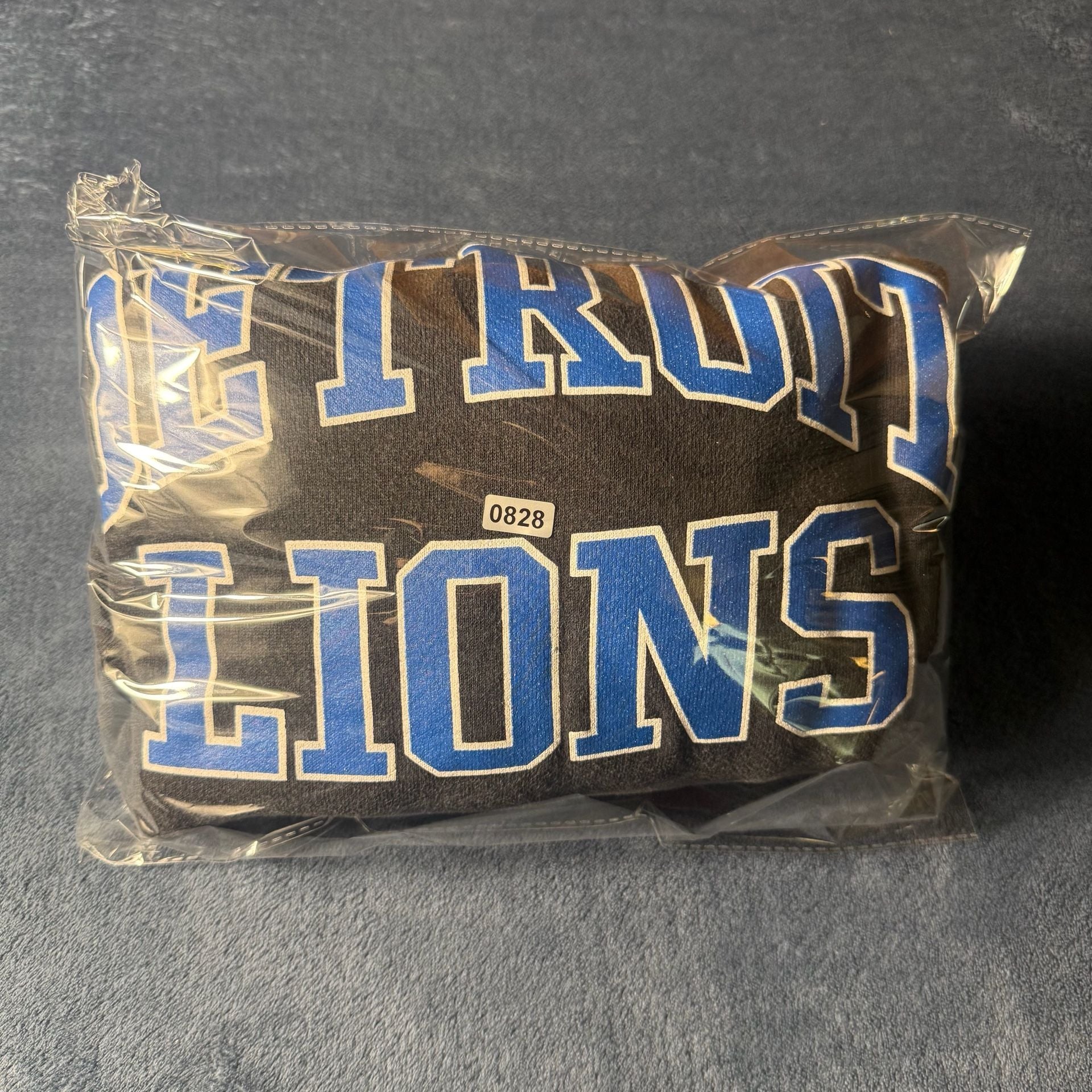 NFL Vintage Detroit Lions Sweatshirt Size X-Large Black Crewneck Pullover 8