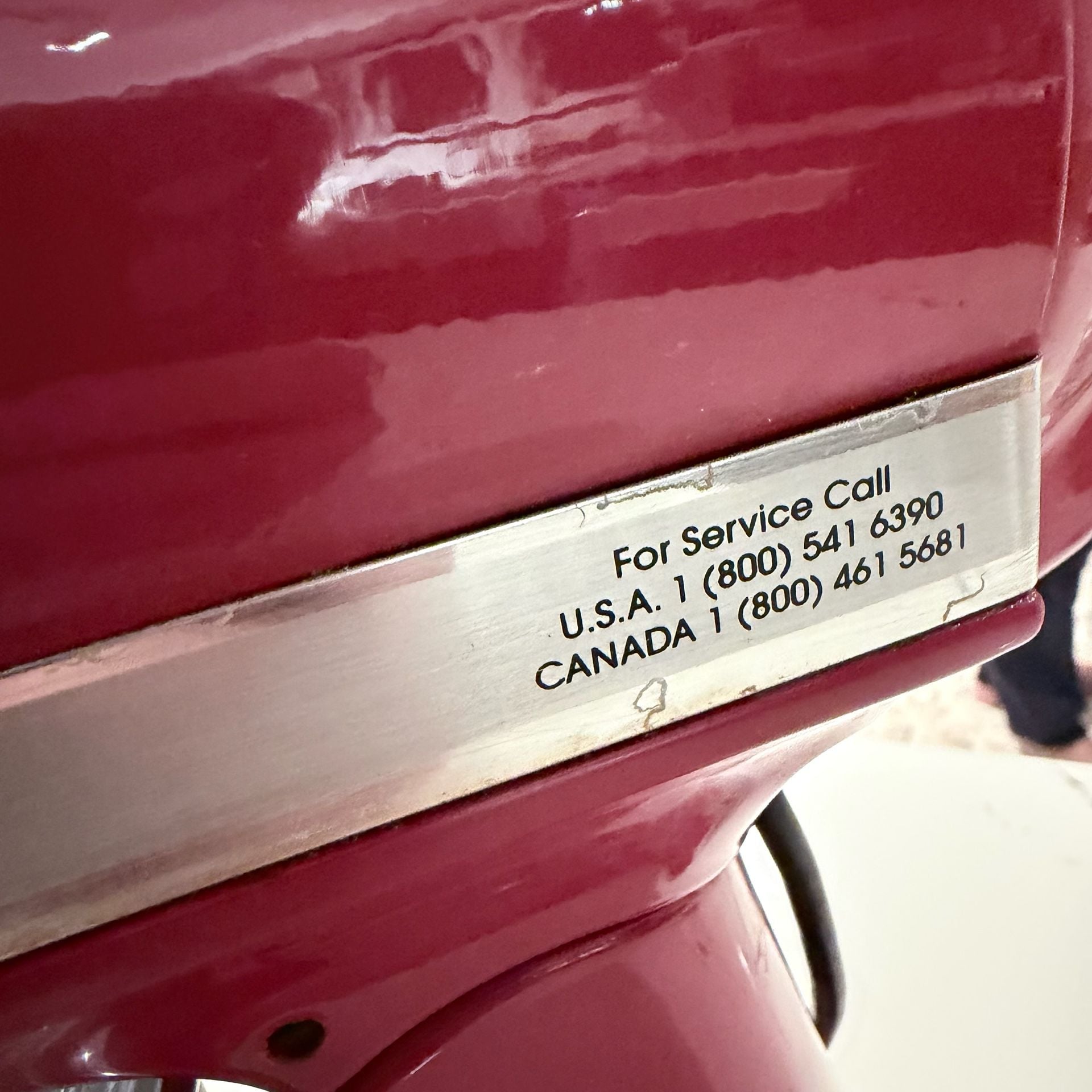 KitchenAid Artisan Series 5-Quart Stand Mixer - Red 9