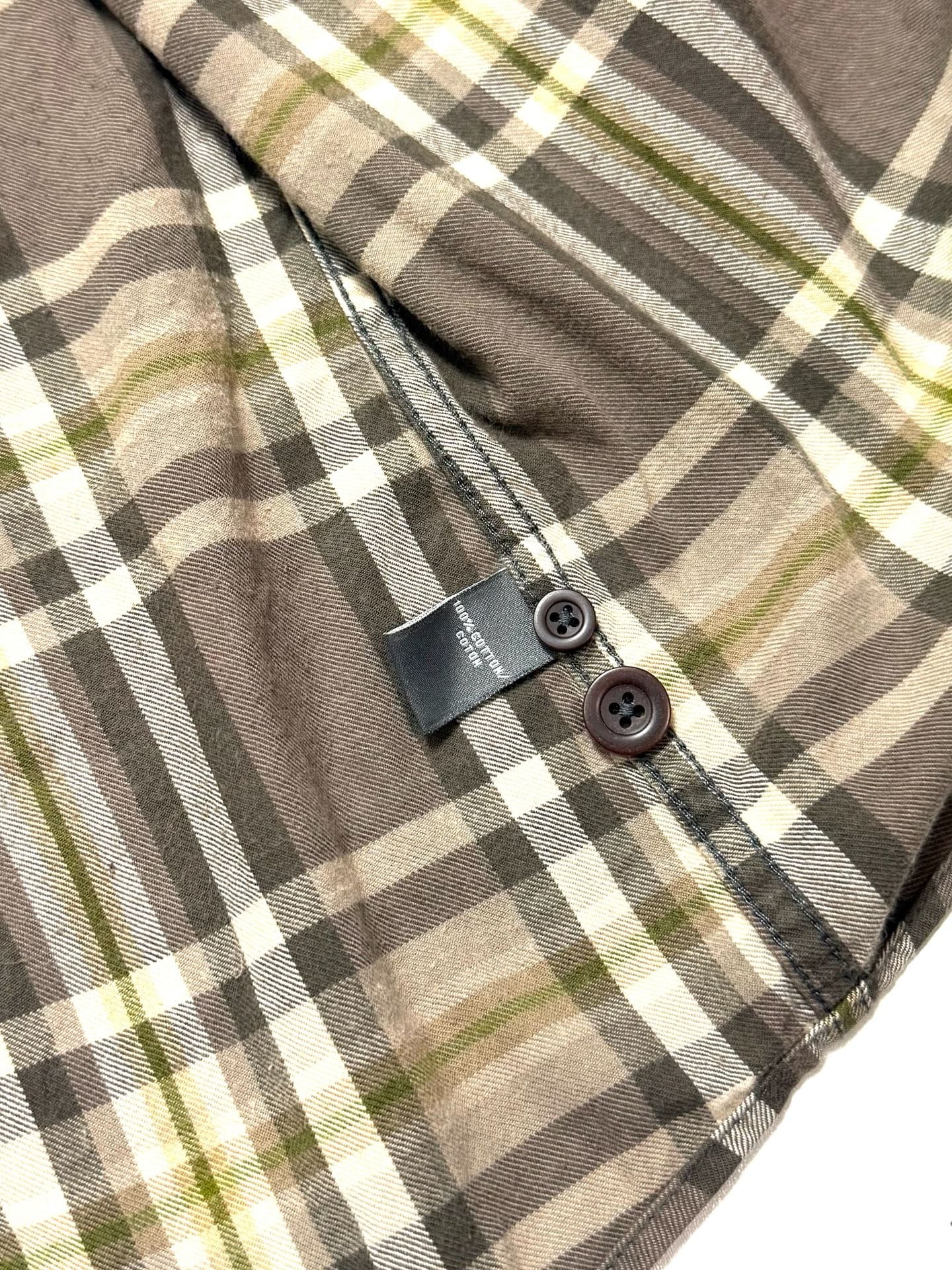 Abercrombie & Fitch Men's Flannel Shirt M Workwear Heritage Americana Cabincore Grunge Muscle Fit Plaid Brown Olive Green Cream Long Sleeve Button Up Two Chest Pockets 100% Cotton Lumberjack 8