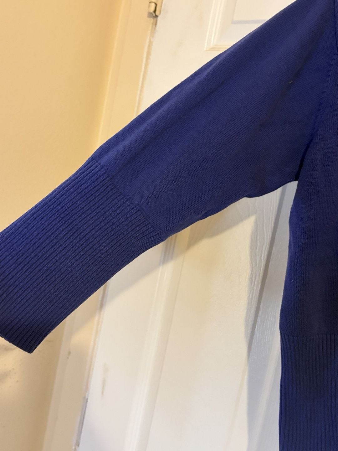 Donna Gray Blue Cotton Sweater 4