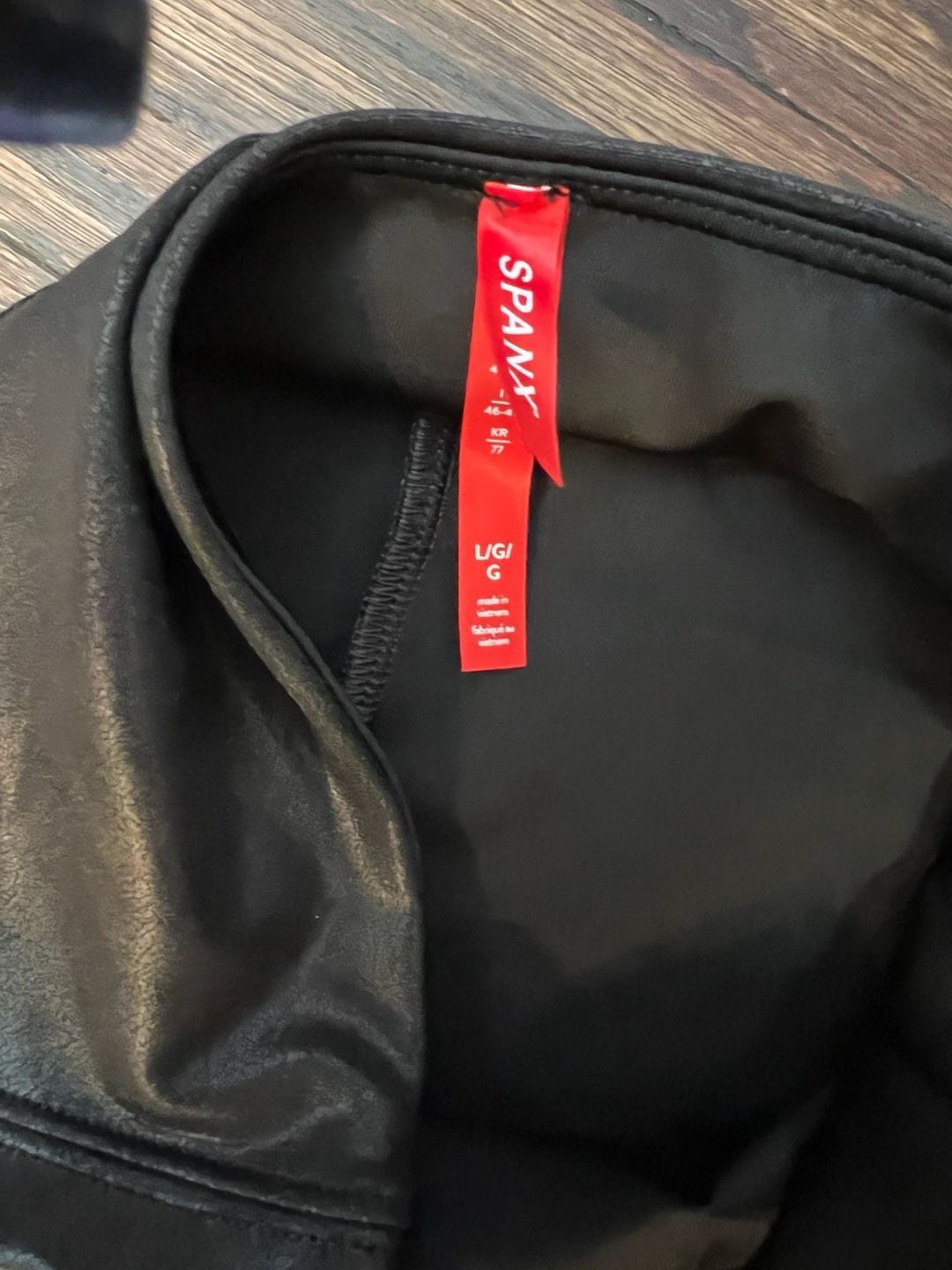 Spanx Faux Leather Leggings Size L Black 4