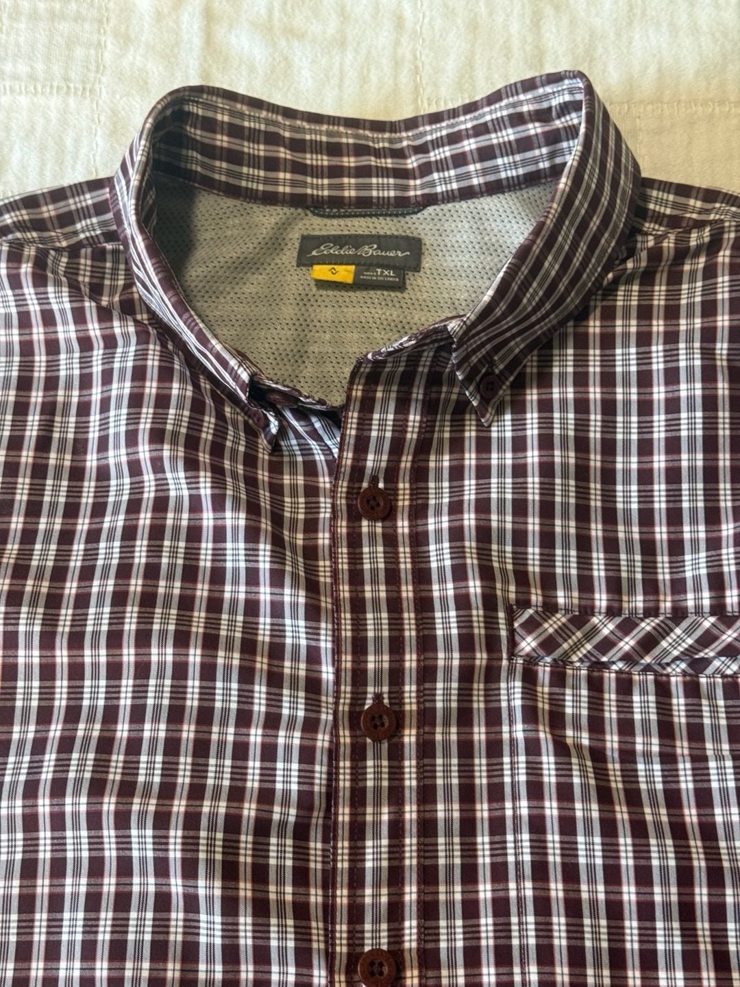 Eddie Bauer Plaid Short Sleeve Shirt Men's TXL Burgundy 10