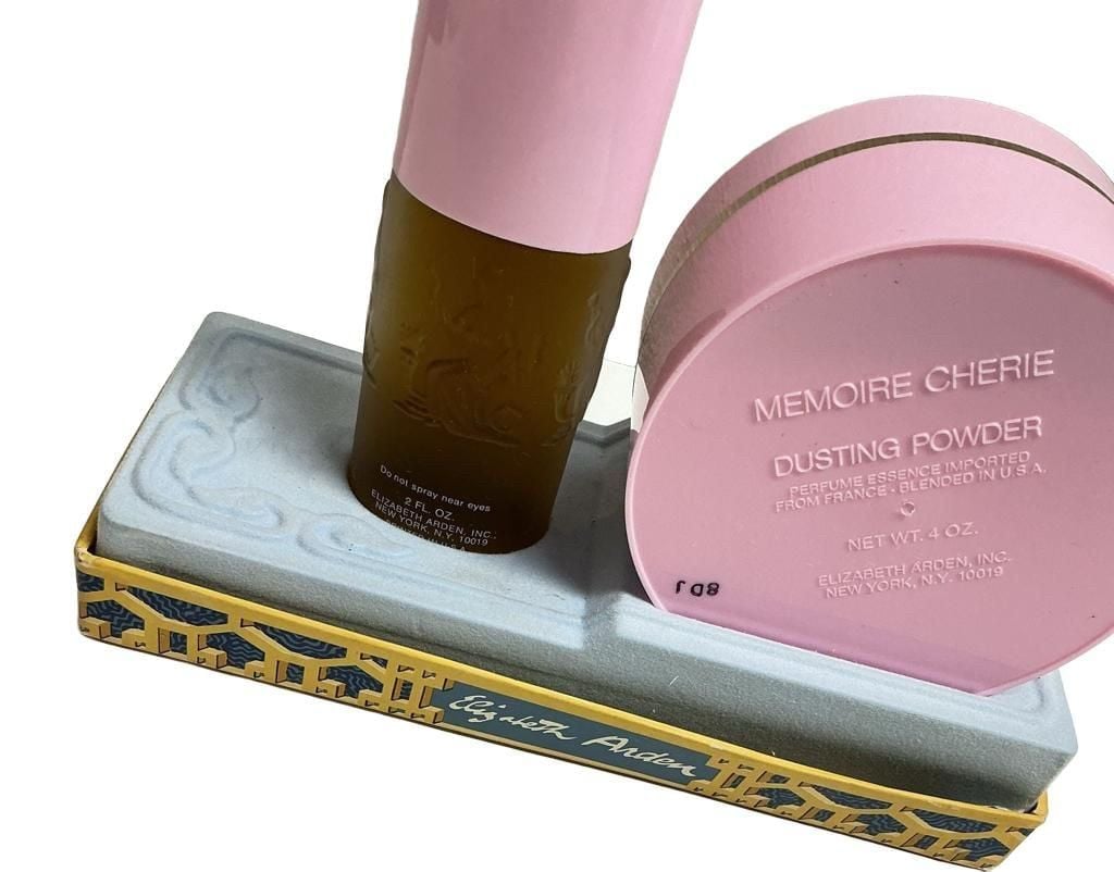 Elizabeth Arden Memoire Cherie Perfume Mist and Dusting Powder Gift Set 2