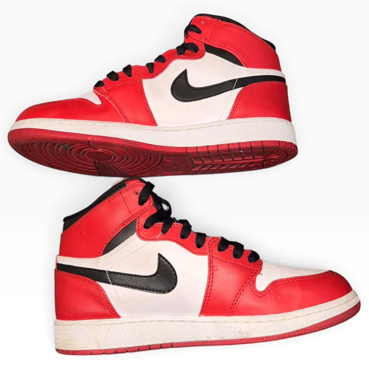 Air Jordan 1 Mid Size 6.5 Chicago White Black Red Sneakers 6