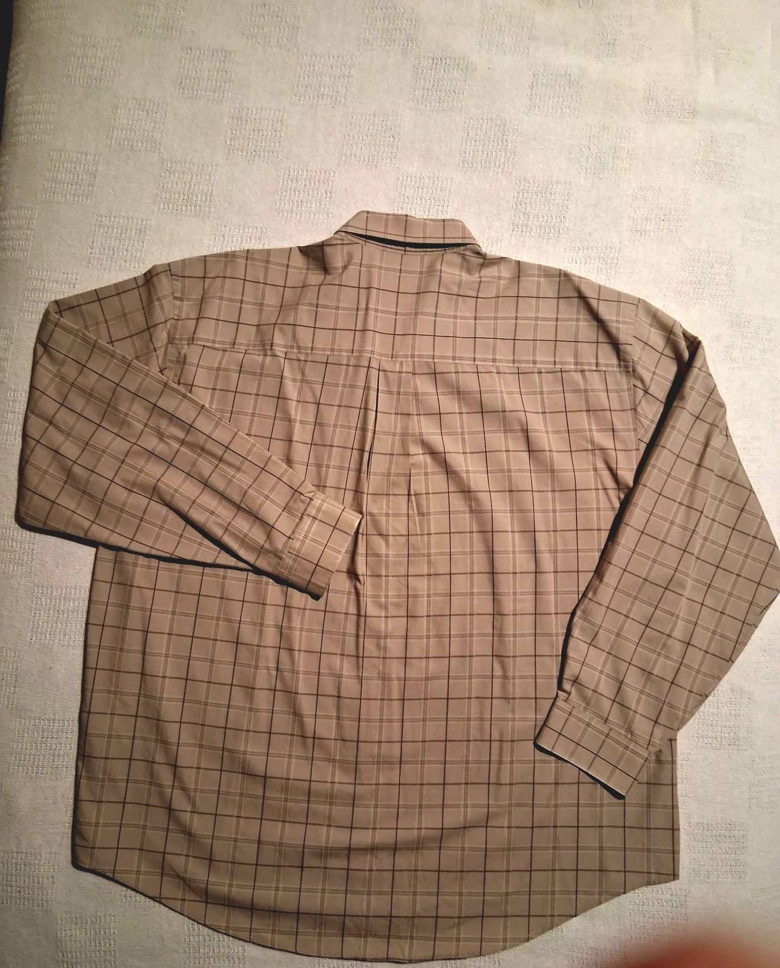 Van Heusen Plaid Button Down Shirt XL Tan Long Sleeve 8