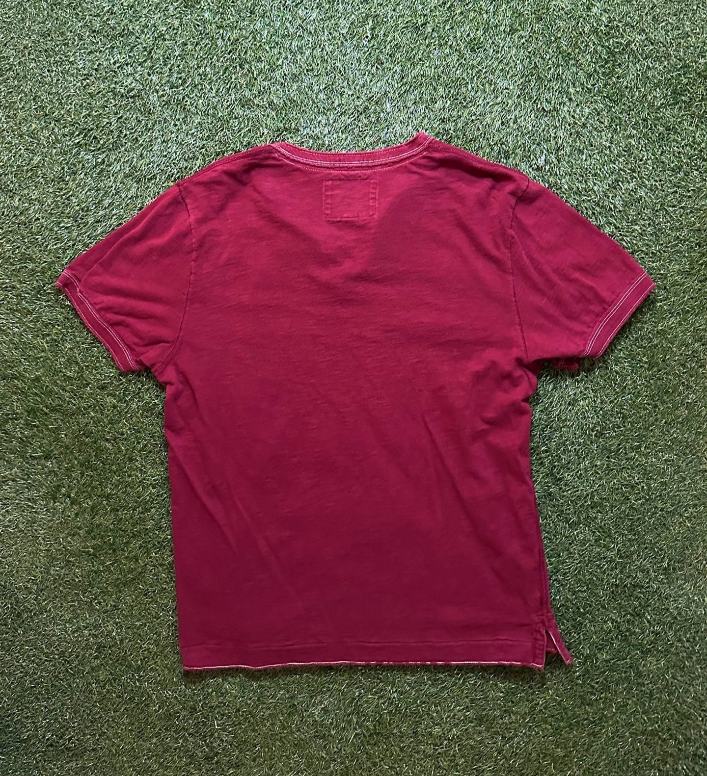 Y2K 2000s Distressed American Eagle Outfitters Henley Shirt. 4
