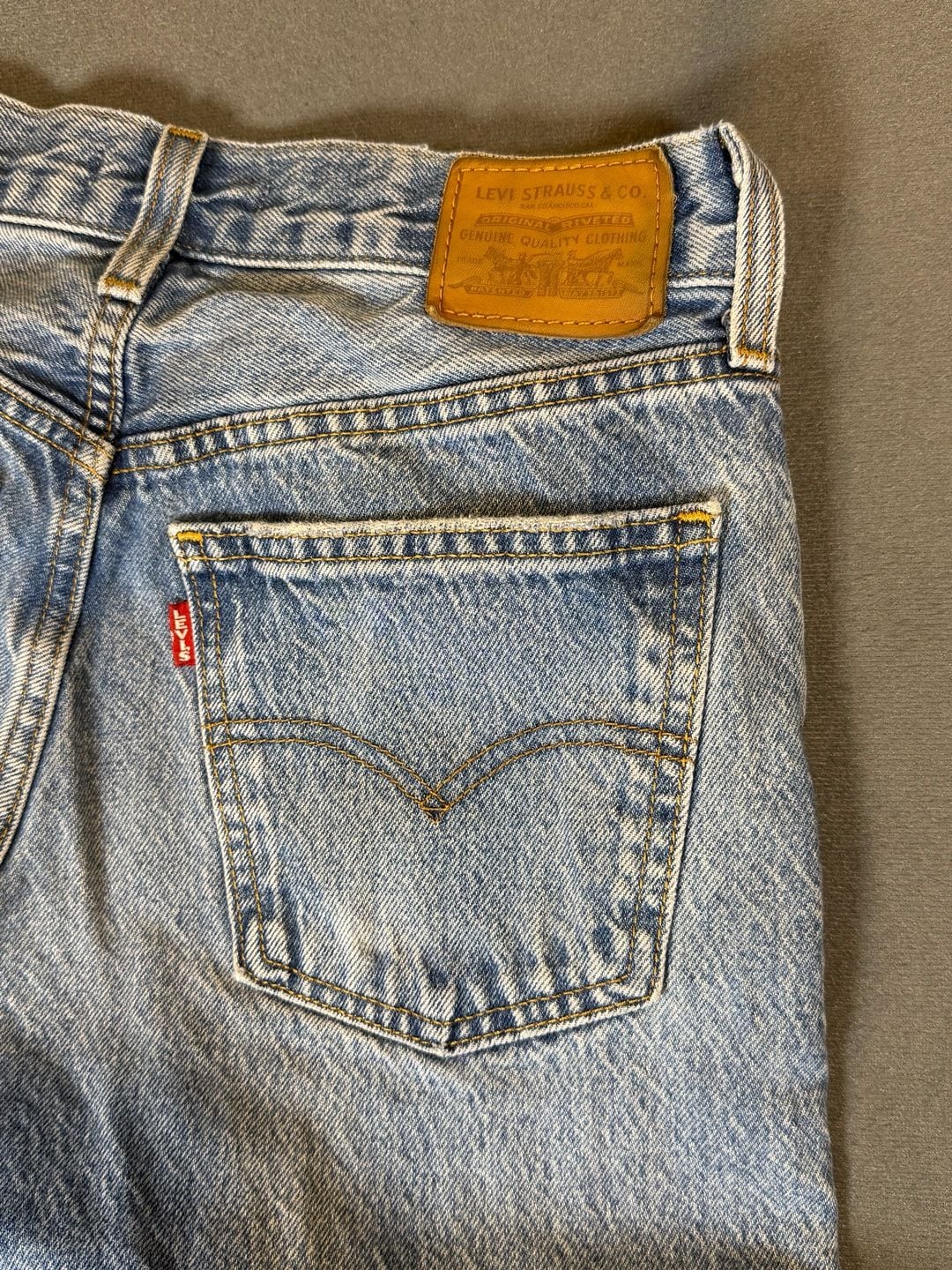 Levi's Premium Middy Straight Jeans Size 26 Light Wash 9