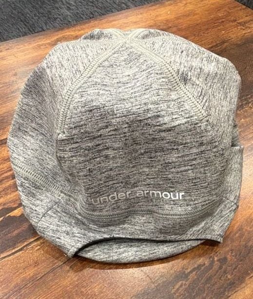 Under Armour Reversible Beanie Gray Black ColdGear 4