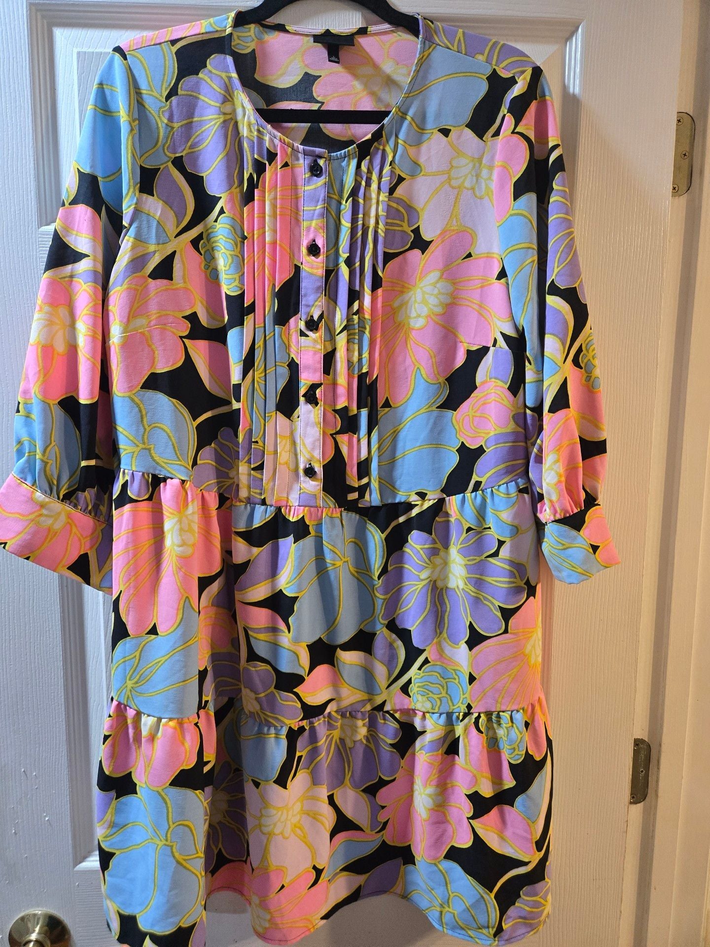 Who what wear Dress Size L Floral Print Long Sleeve Pleated Tiered 2