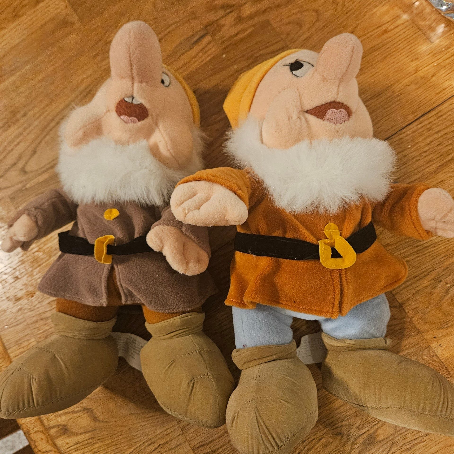 Vintage Disney Store Snow White Seven Dwarfs Plush Lot Sneezy Happy Canasa 90s 3