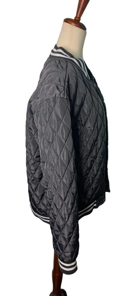 ANGEL CULT WOMEN'S QUILTED BUTTERFLY JACET - SNAP BUTTON FRONT SIZE LARGE 4