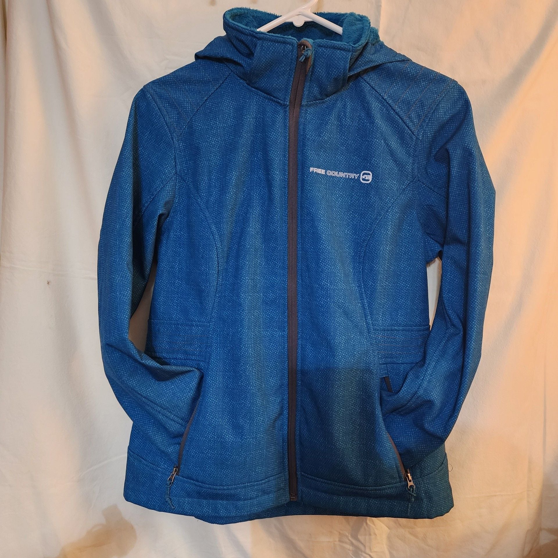 Free Country Softshell Jacket Size Medium Blue Faux Fur Lined Hooded 9