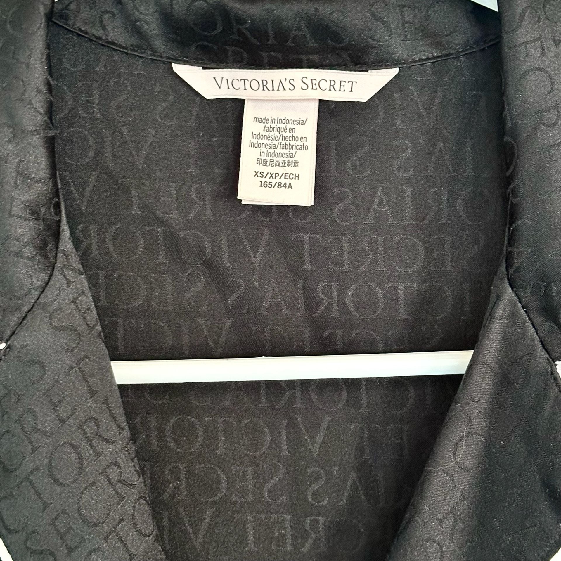 Victoria's Secret Pajama Set Size XS Black Satin Monogram 7