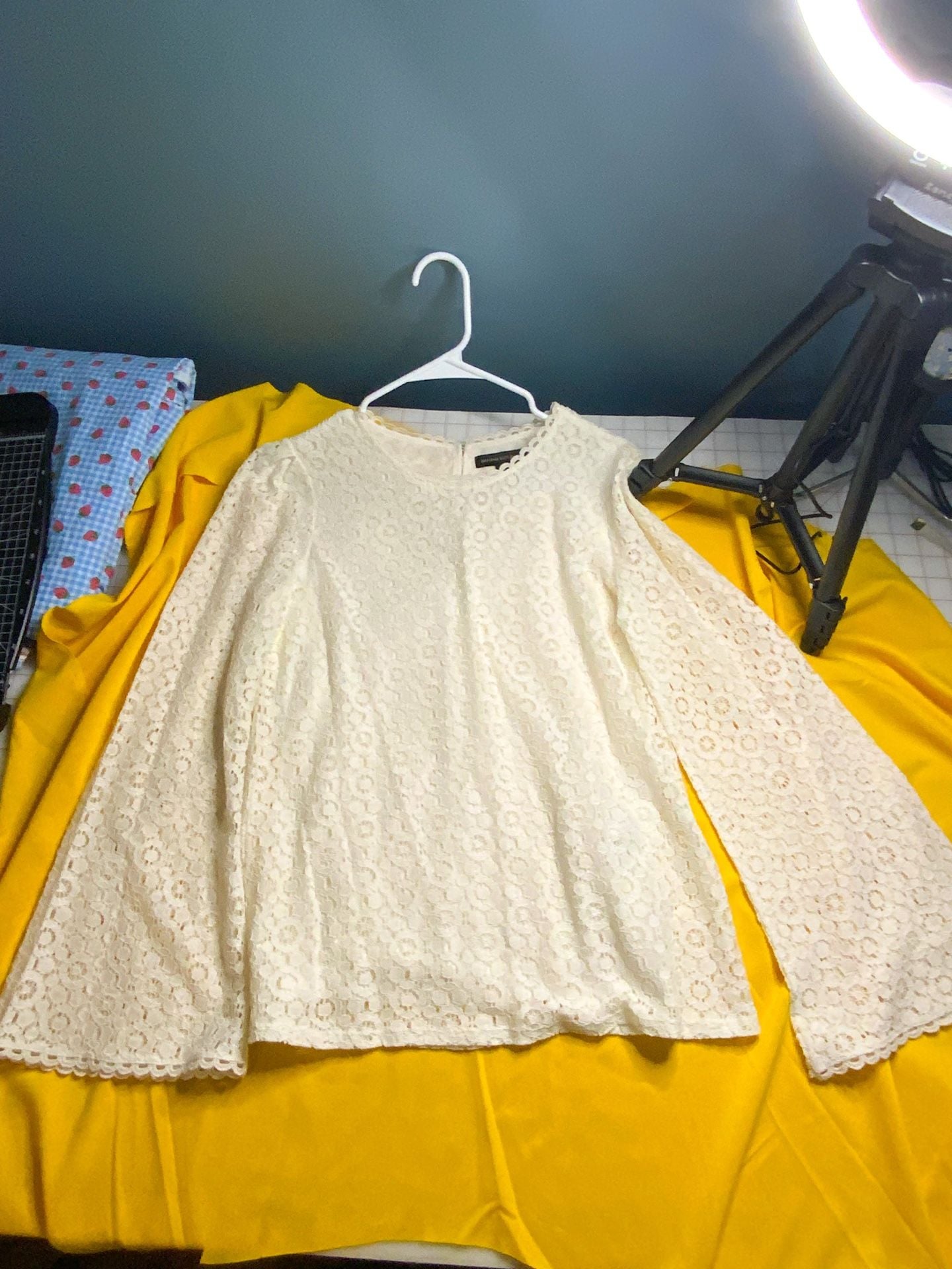 Banana Republic Lace Blouse Women Size S Cream Long Sleeve Top 5