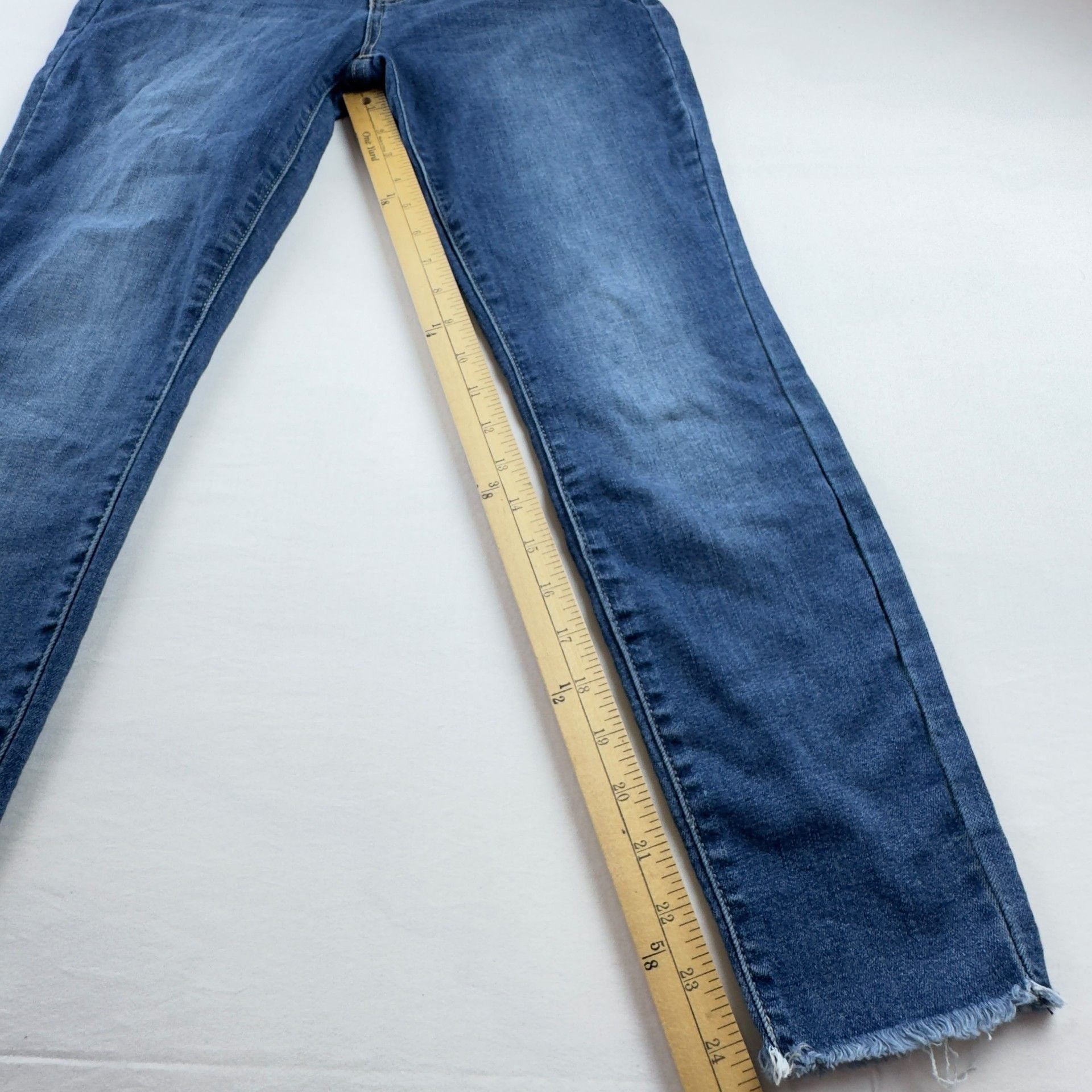 Lucky Brand Jeans Blue Denim Raw Hem 3