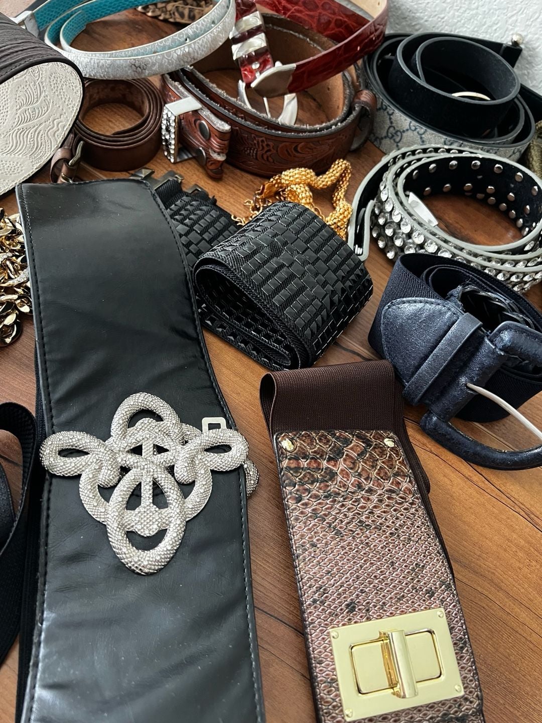 Belt Size S/M/L Lot of 20 7