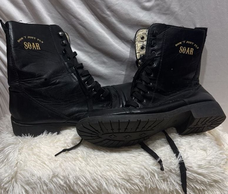 Disney Dumbo Combat Boots Size 10 Black Don't Just Fly Soar 2