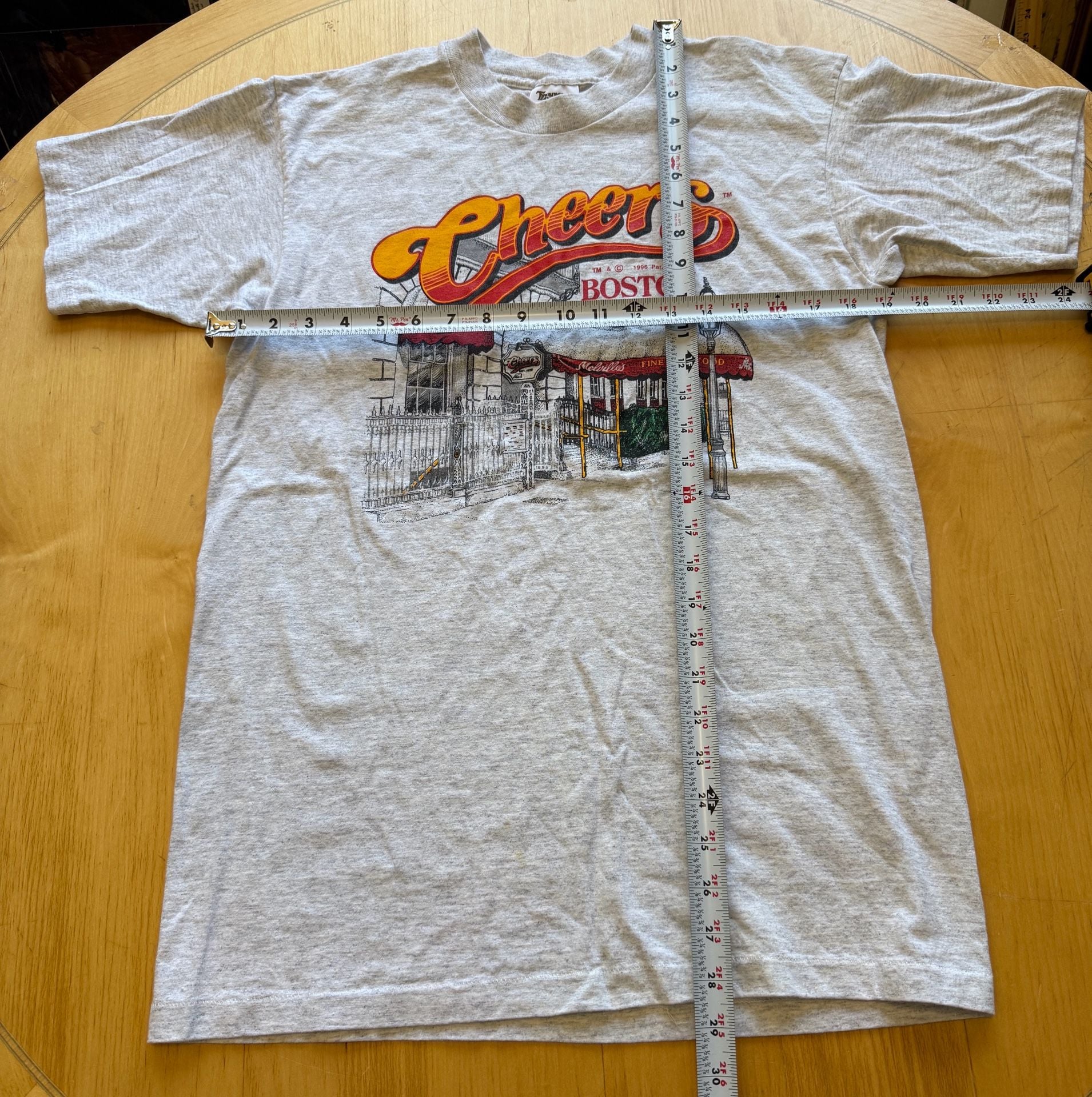 Tennessee River Gold Cheers Boston T-Shirt Size M Gray Vintage 9