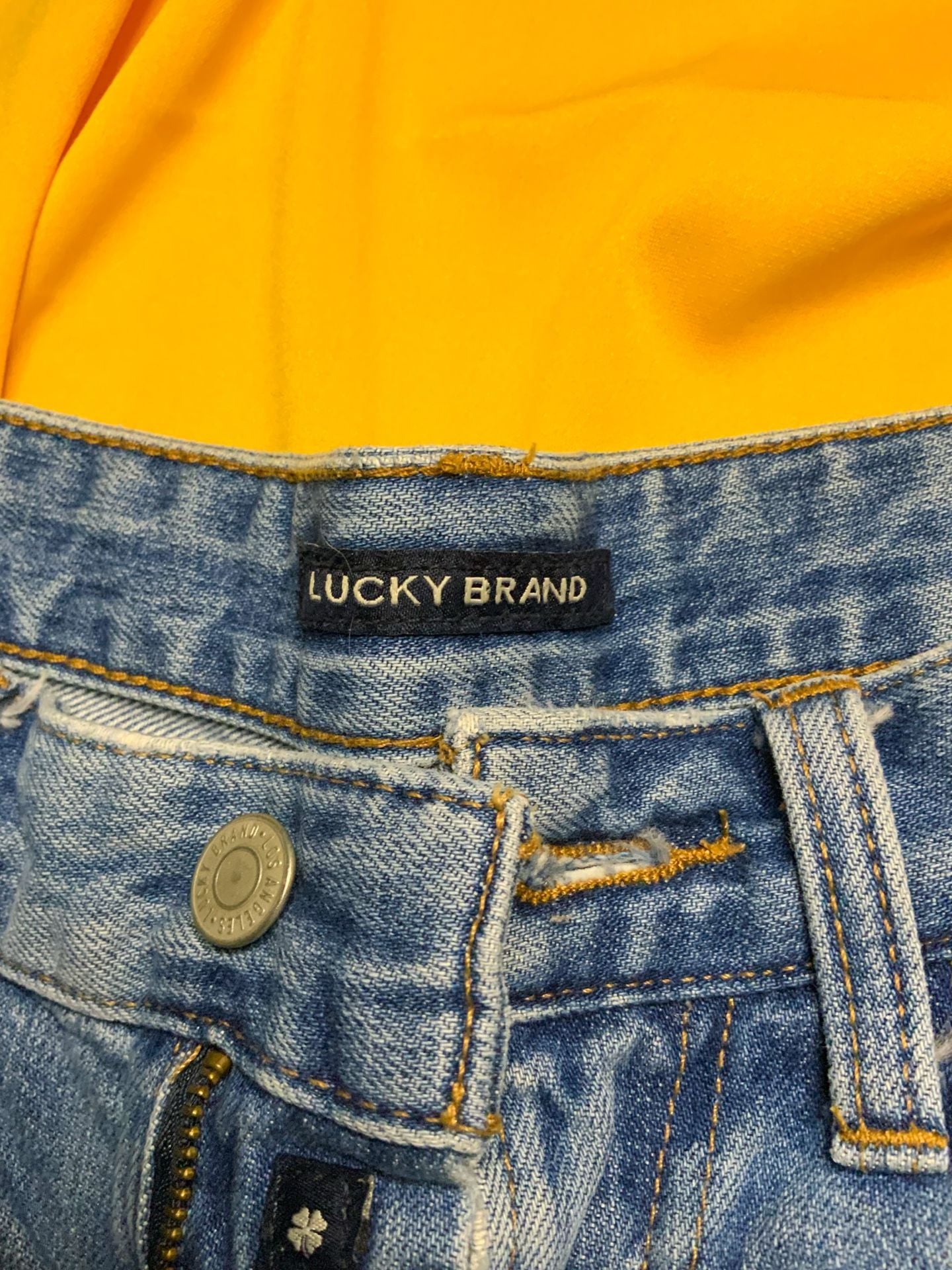 Lucky Brand Mid Rise Boy Short Women Size 4/27 Distressed 3