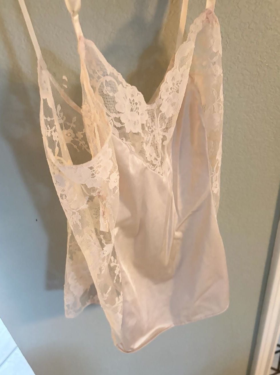 Vintage Henson Kickernick Size 34 Ivory Lace Sheer Camisole Lingerie USA Nylon 2