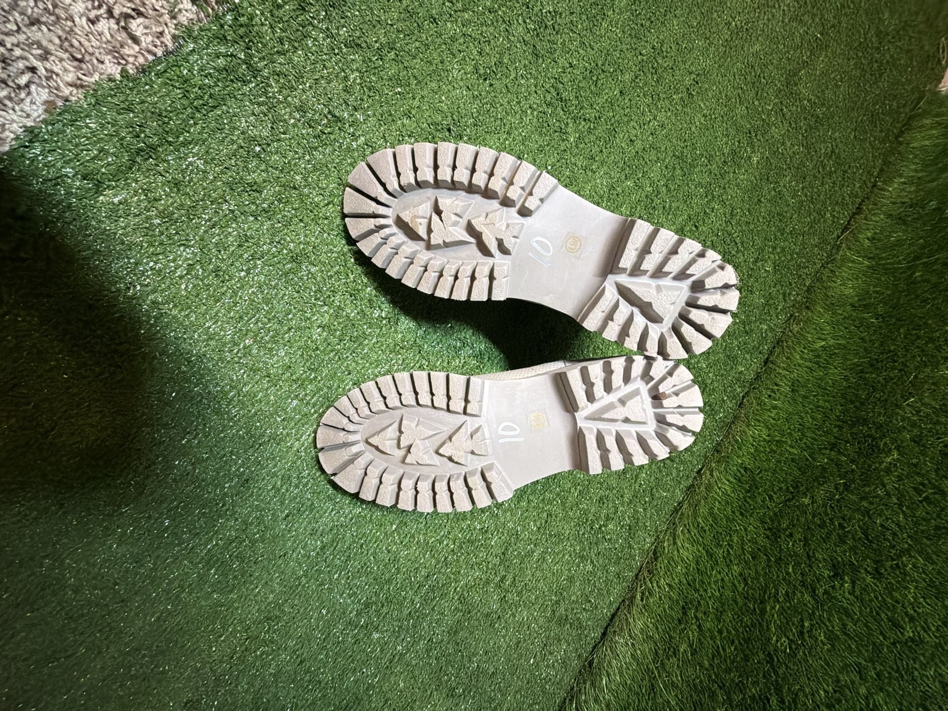Product thumbnail 4