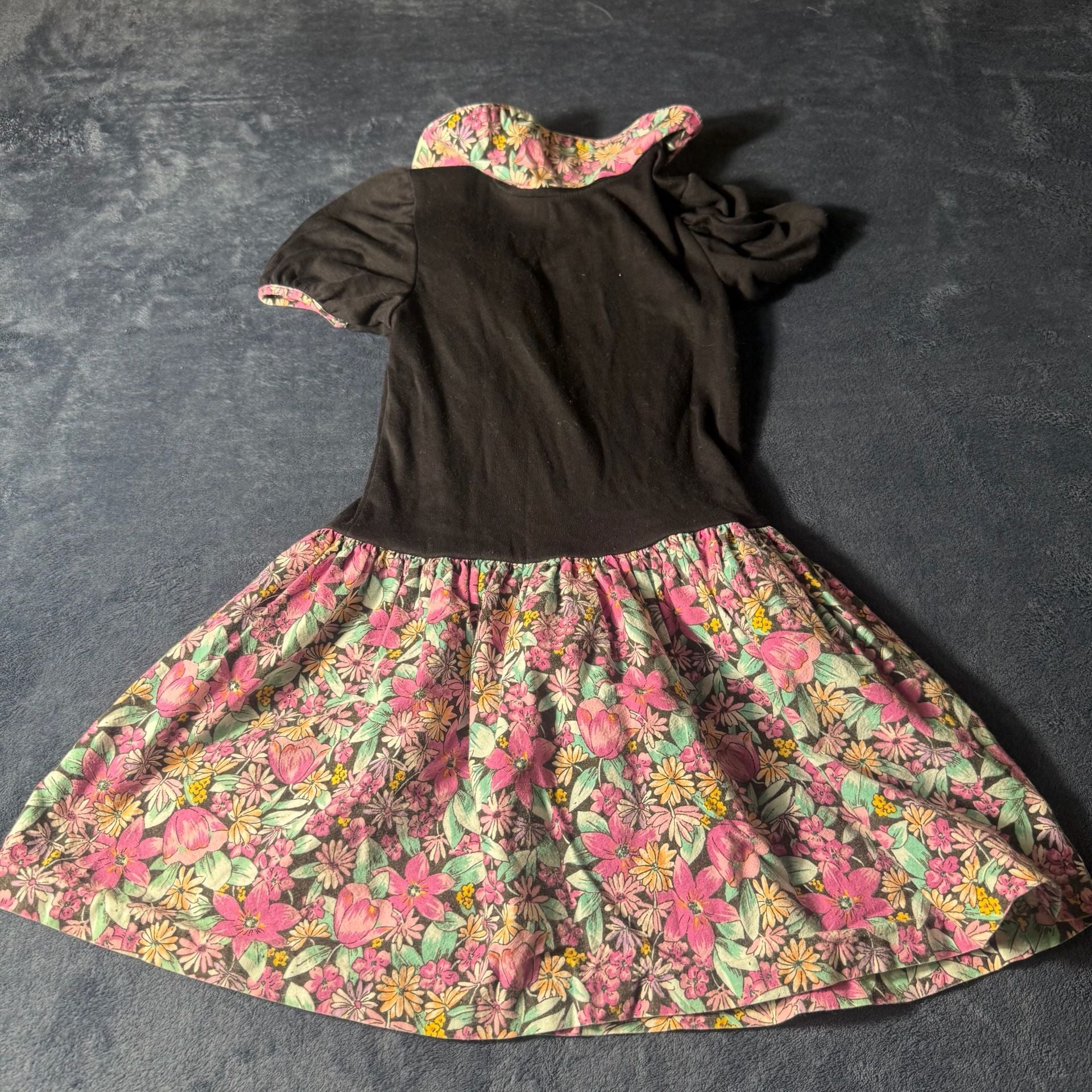 Evy Vintage Floral Dress Size youth 6X Black Pink Collar 6