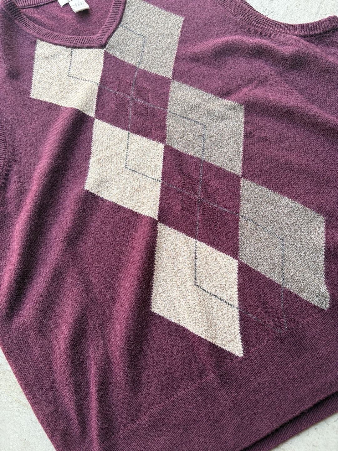 Dockers Argyle V-Neck Sweater Vest Size L Burgundy 4