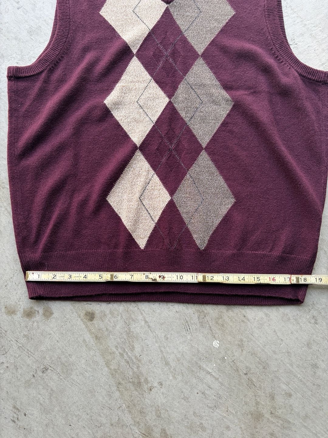 Dockers Argyle V-Neck Sweater Vest Size L Burgundy 7