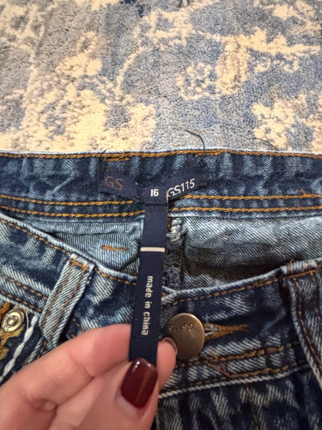 Product thumbnail 6
