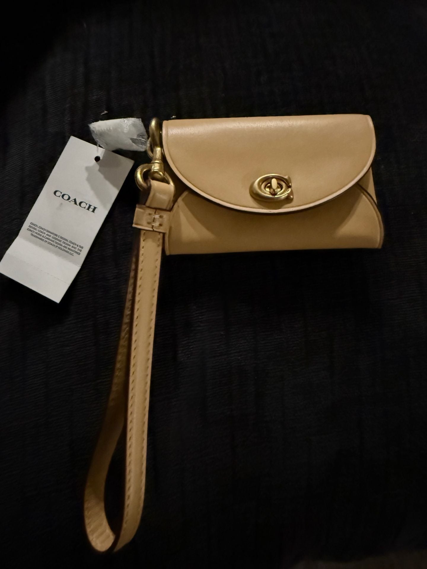 Coach Leather Turnlock Wristlet Tan New With Tags 2