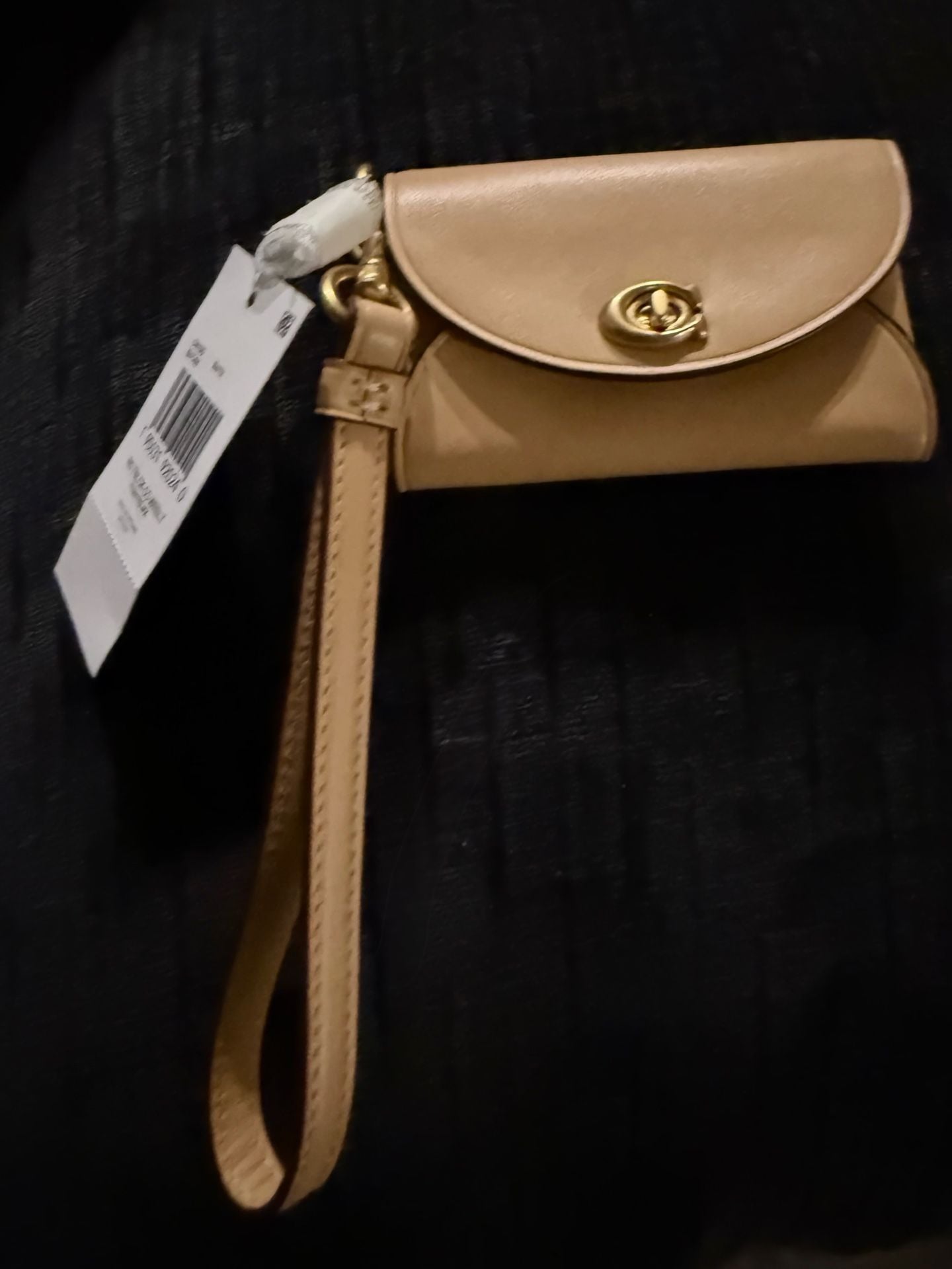 Coach Leather Turnlock Wristlet Tan New With Tags 3