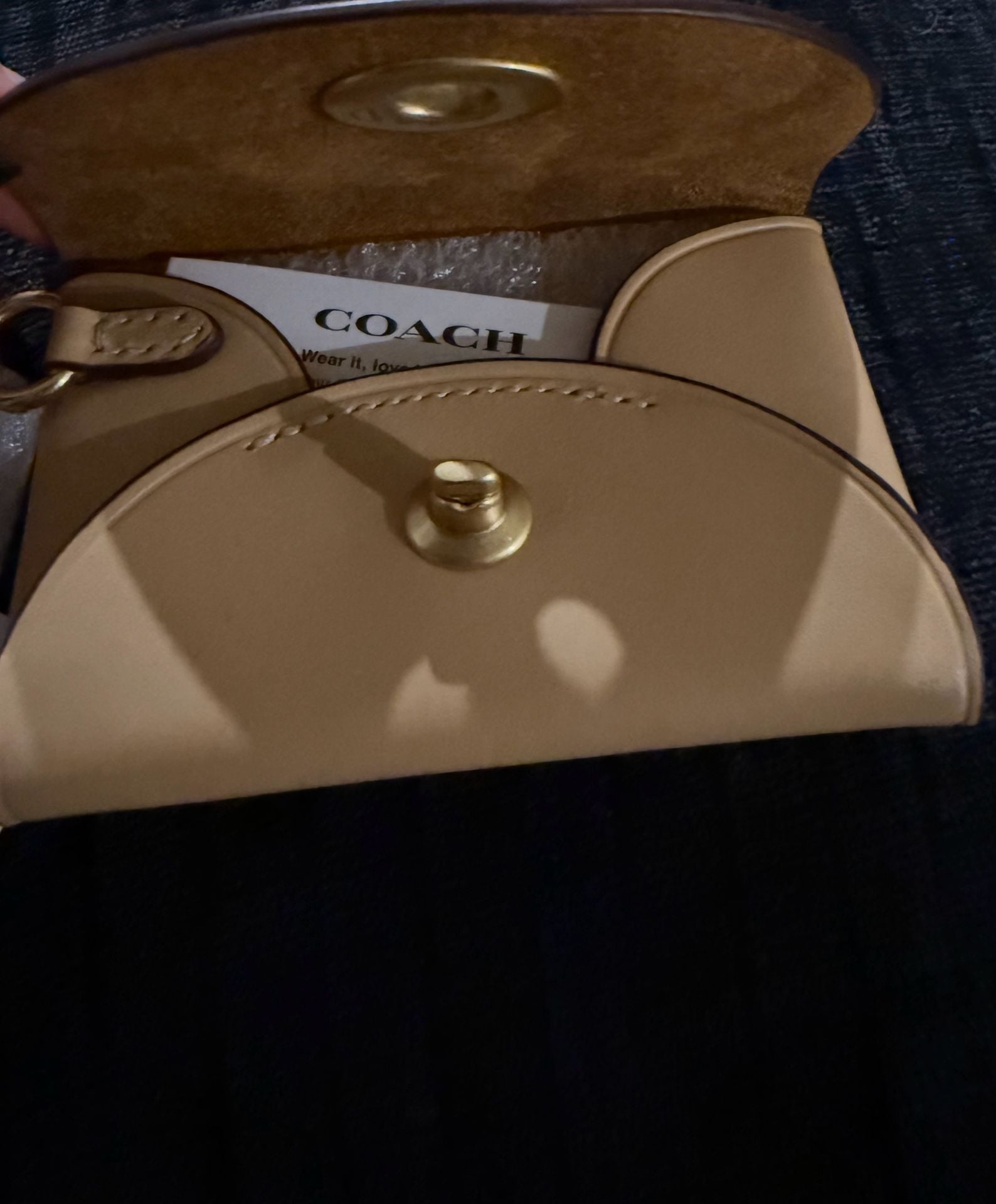Coach Leather Turnlock Wristlet Tan New With Tags 5
