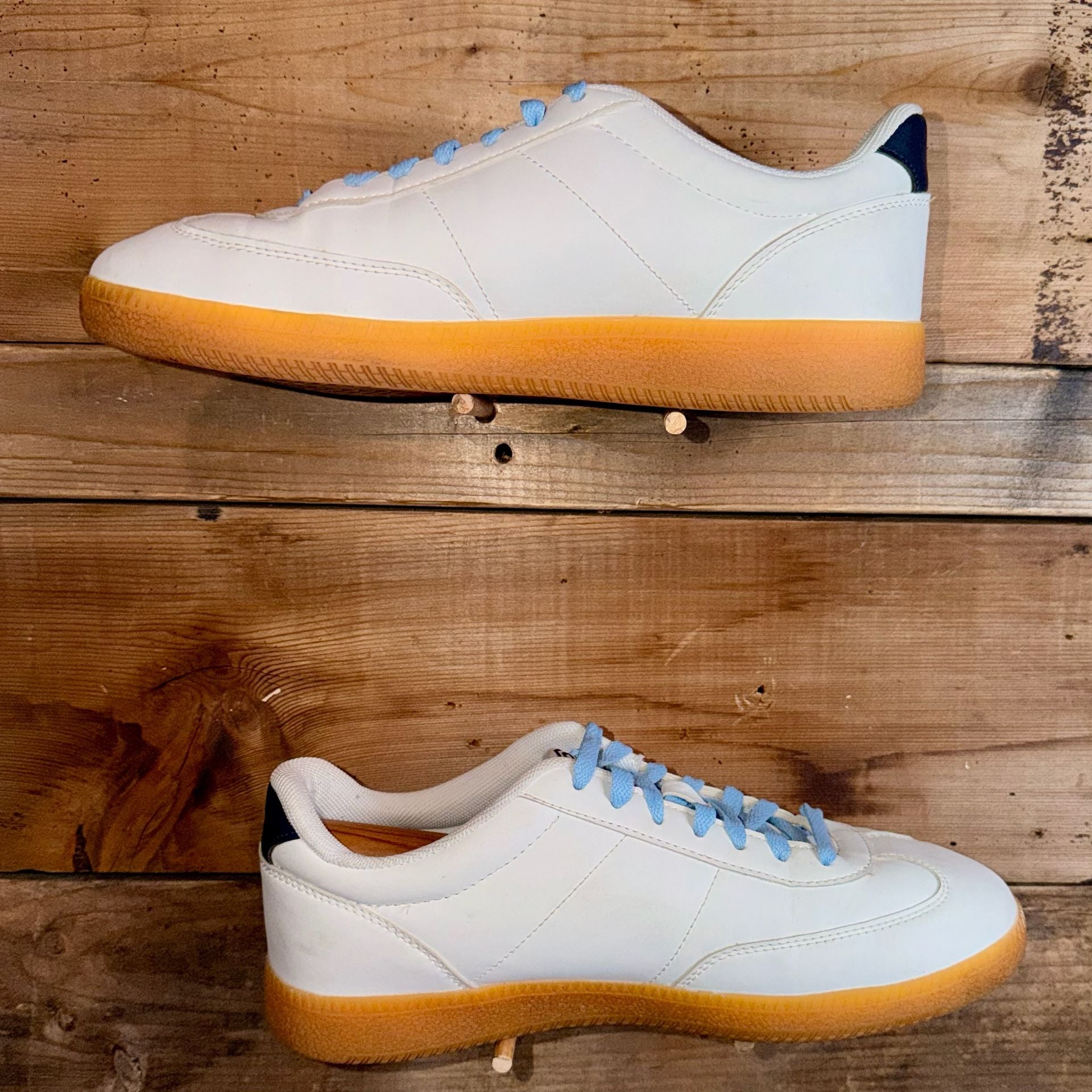 Umbro Regent SL White Navy Light Gum Shoes 3