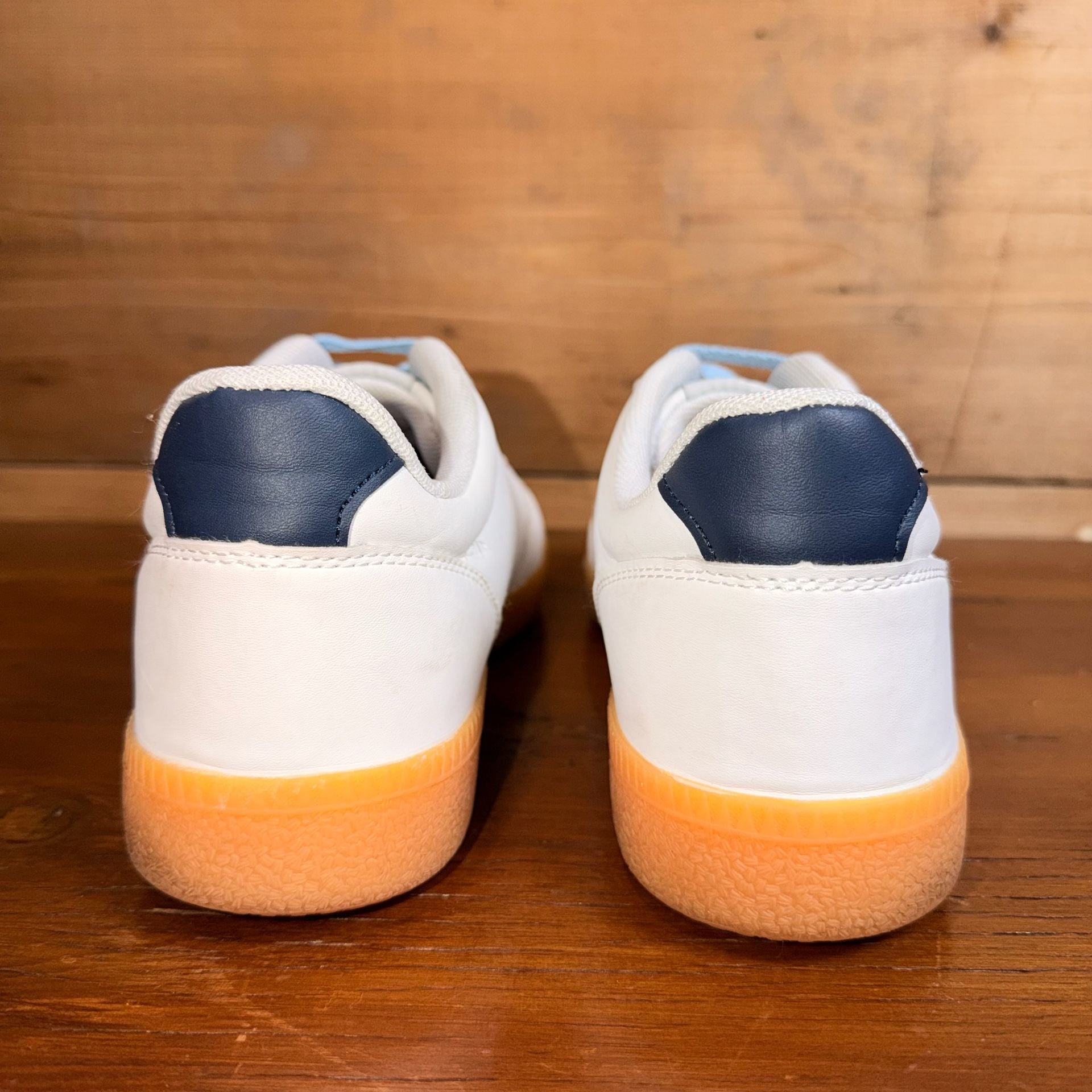 Umbro Regent SL White Navy Light Gum Shoes 6