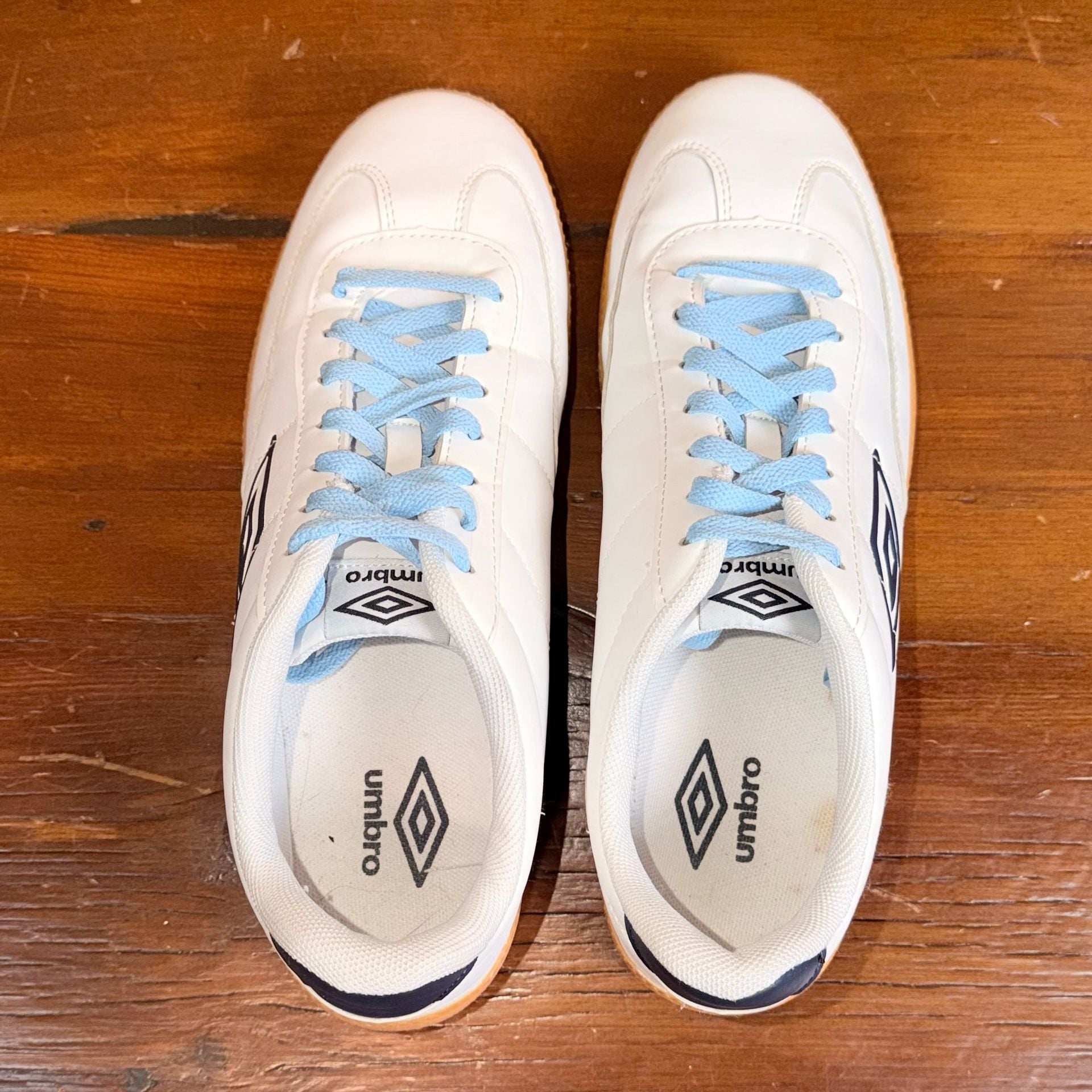 Umbro Regent SL White Navy Light Gum Shoes 7