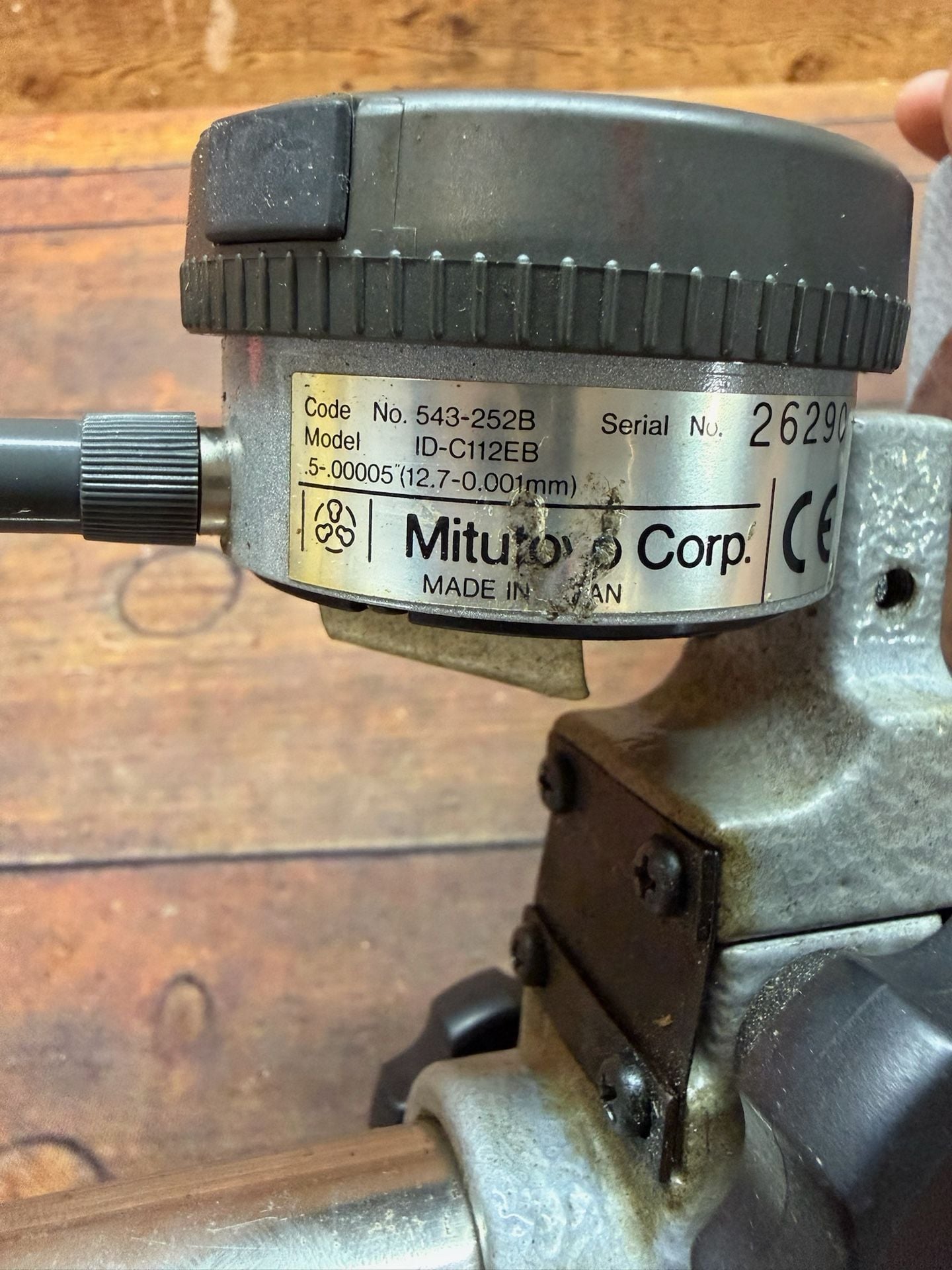 Mitutoyo Absolute Digital Indicator With Stand 4
