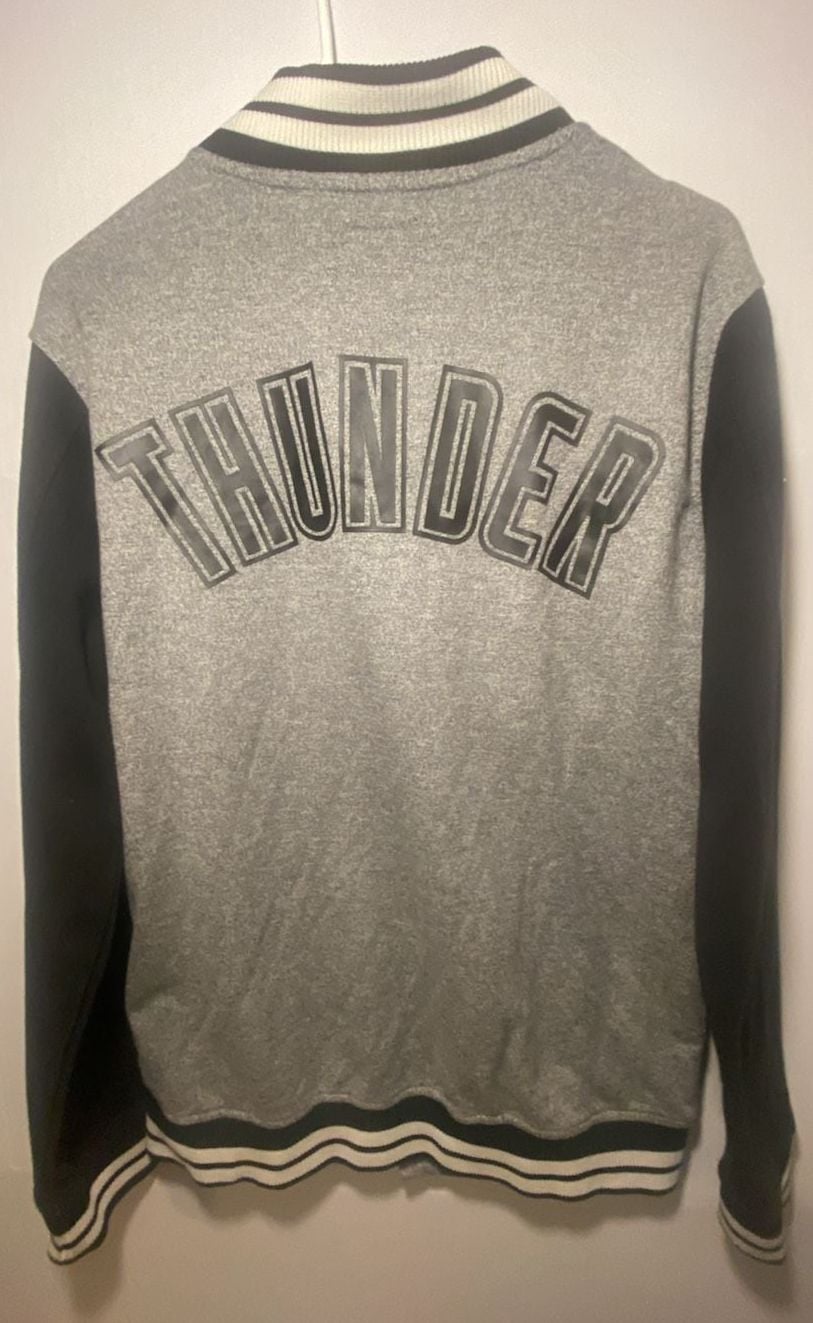 Pro Standard NBA Oklahoma City Thunder Varsity Jacket Size Small Gray Black 9