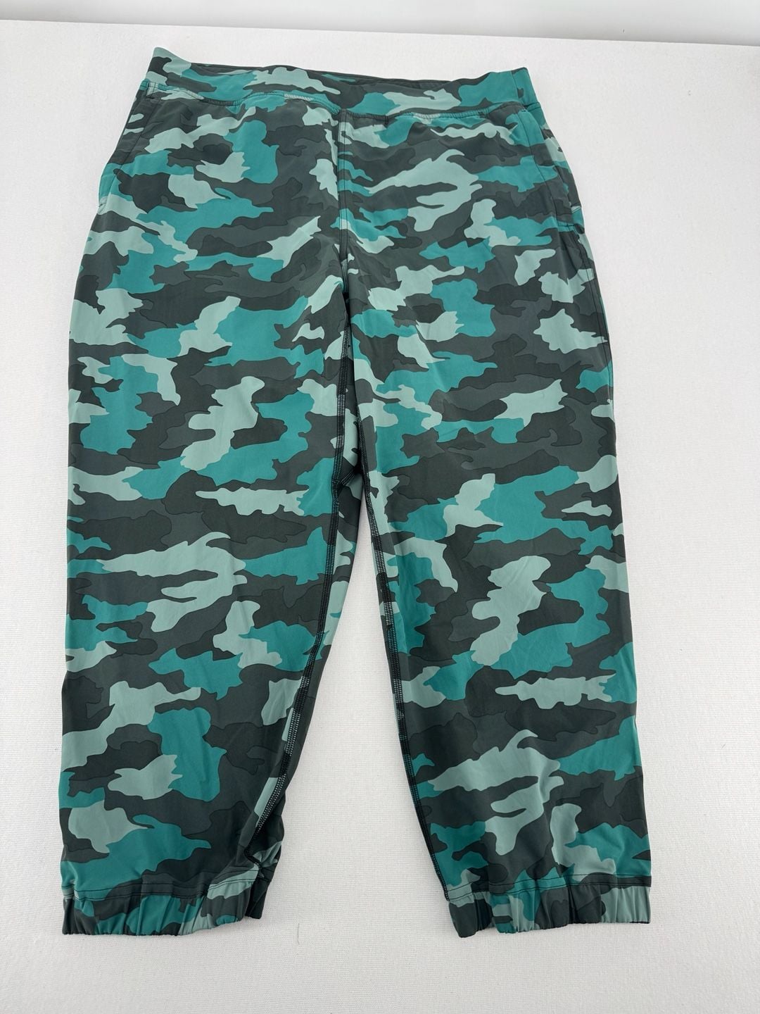 Lululemon Jogger Pants Size 14 Teal Camo 3