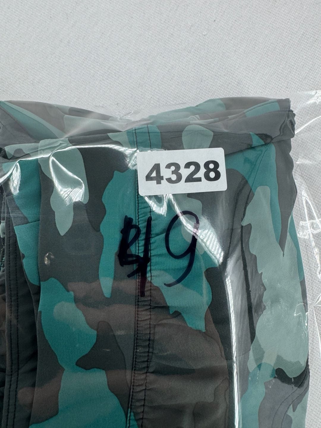 Lululemon Jogger Pants Size 14 Teal Camo 8