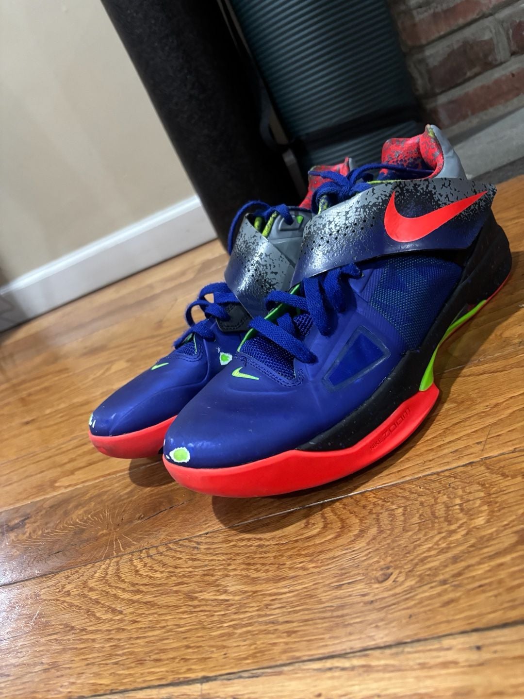 Nike KD 4 Nerf 2024 Men’s Size 10.5 Basketball Shoes FQ8180-400 3