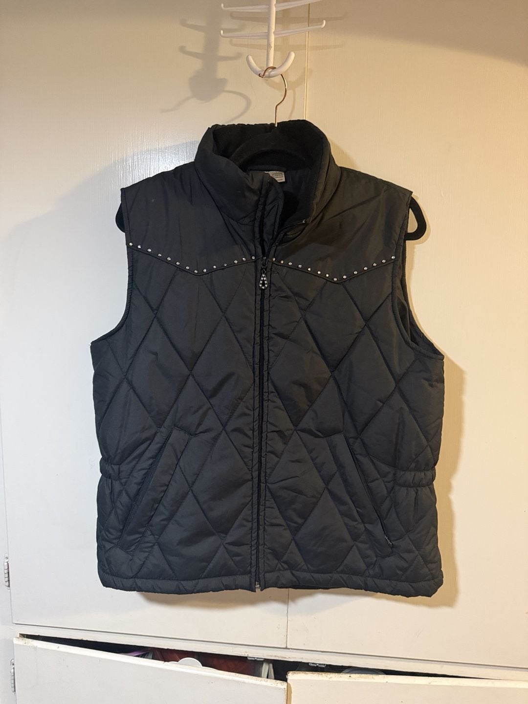 Cowgirl Up Quilted Rhinestone Vest Black 7