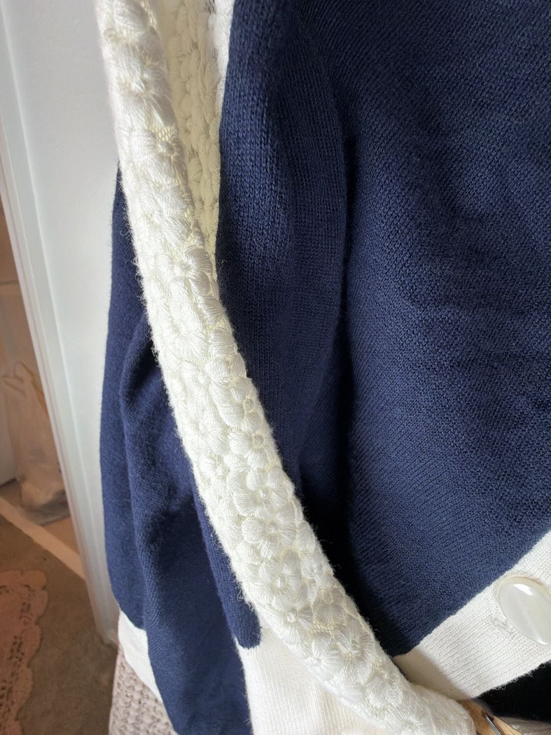 Crown & Ivy Cardigan Size XL Navy Blue White Lace Accent Sweater 2