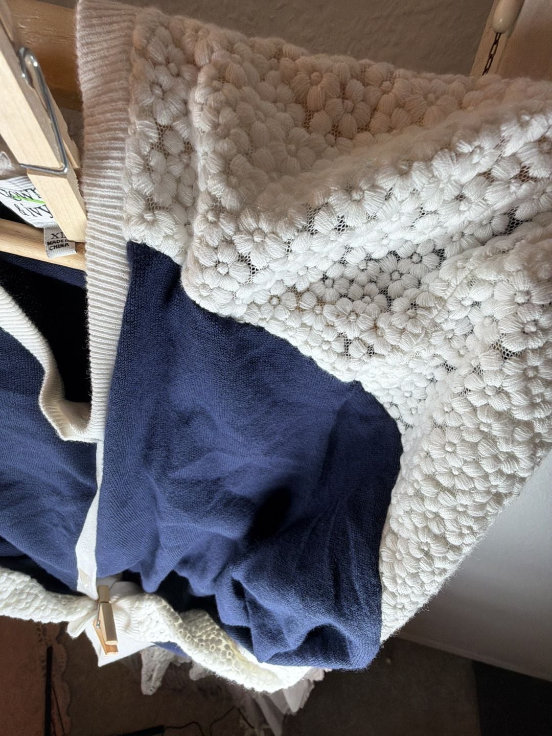 Crown & Ivy Cardigan Size XL Navy Blue White Lace Accent Sweater 5