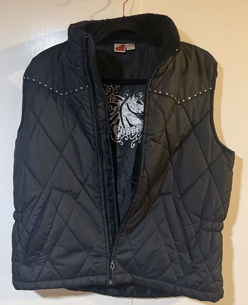 Cowgirl Up Quilted Rhinestone Vest Black 2