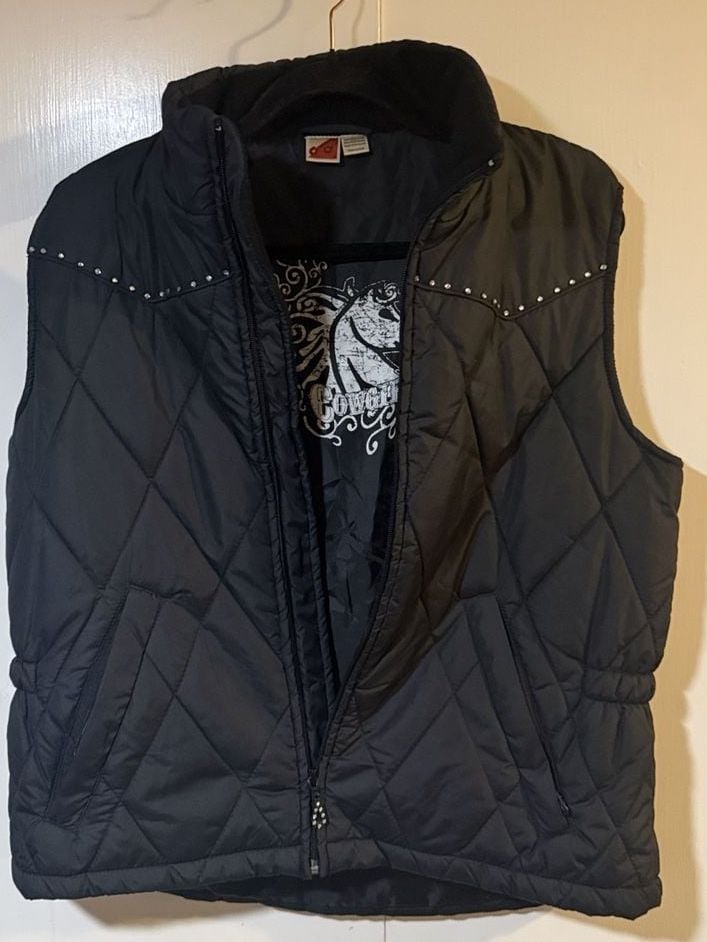 Cowgirl Up Quilted Rhinestone Vest Black 3
