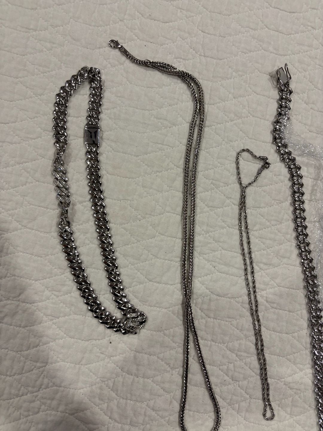Costume Jewelry Lot Men’s Iced Out Chains Pendants Bracelets Silver Gold Tone 8
