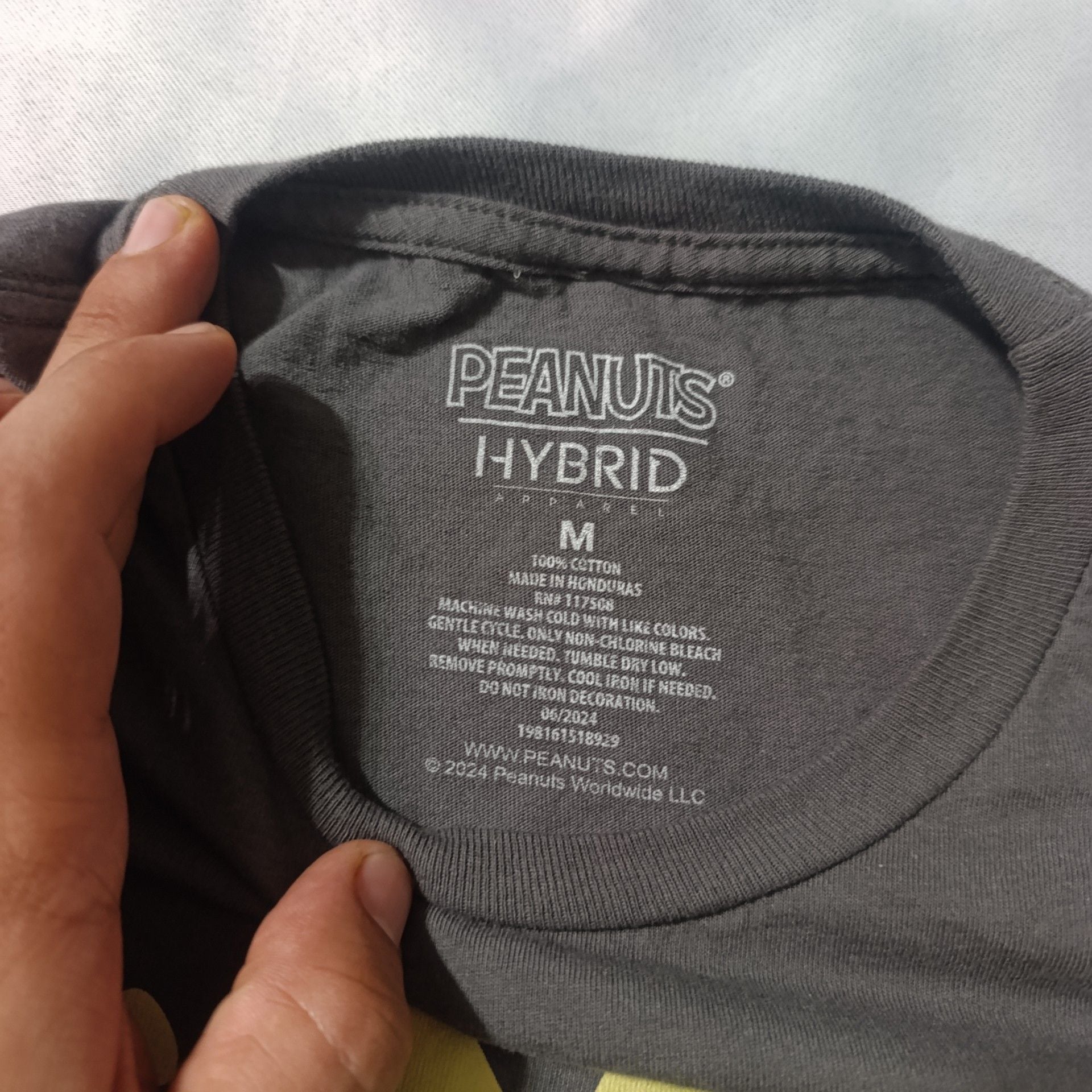 Peanuts Hybrid Beagle Scouts 50 Years T-Shirt Size M Gray 3