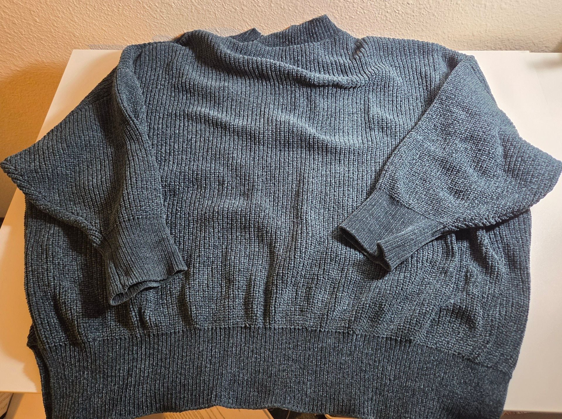 Pink Victoria's Secret Sweater Size S Dark Gray Green Chenille Knit 3