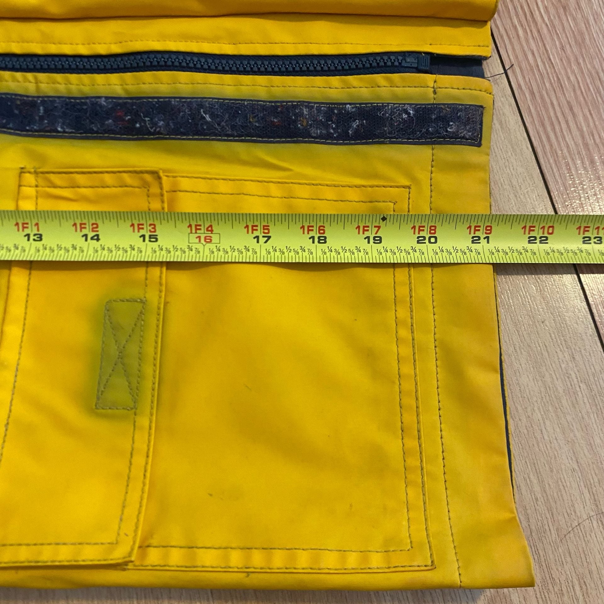 Tintin Yellow Rain Jacket Graphic Logo Outerwear 10
